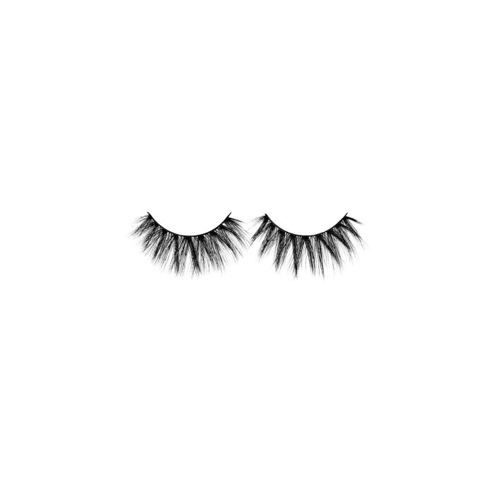 1 pair of lashes on a white background 

