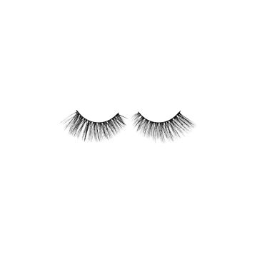 1 pair of lashes on a white background 
